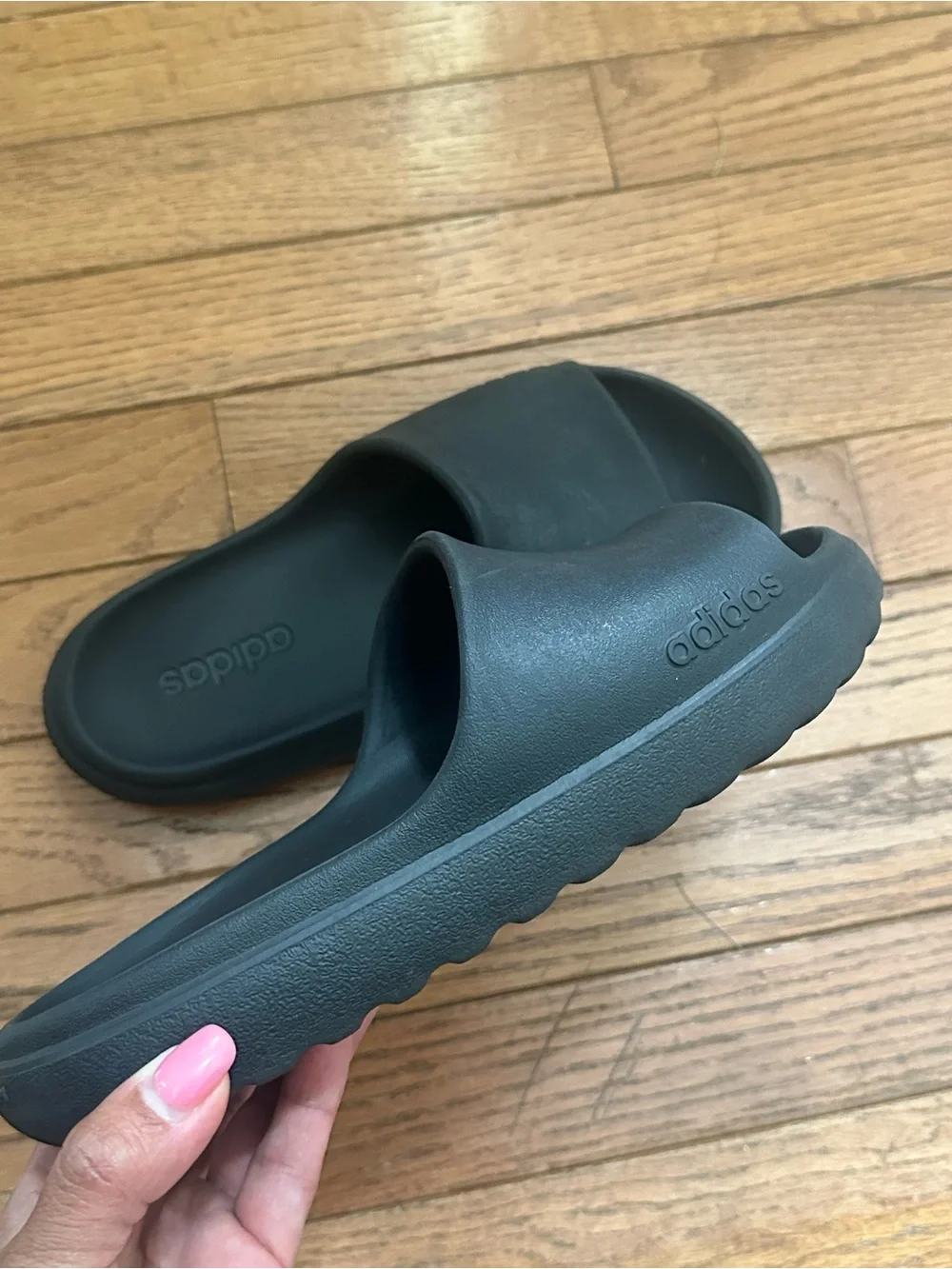 Adidas adilette Slides kids size 6